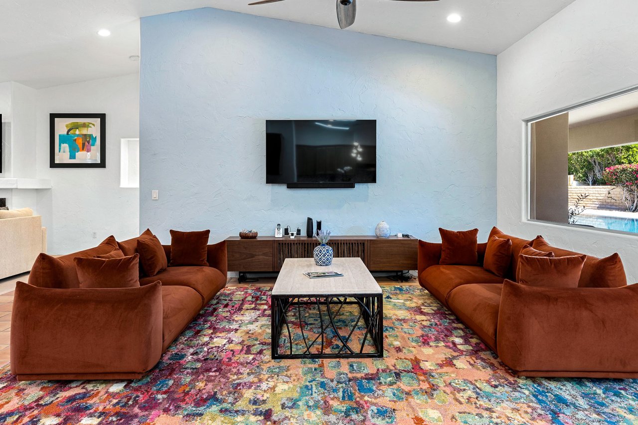 Lots of room in this living area