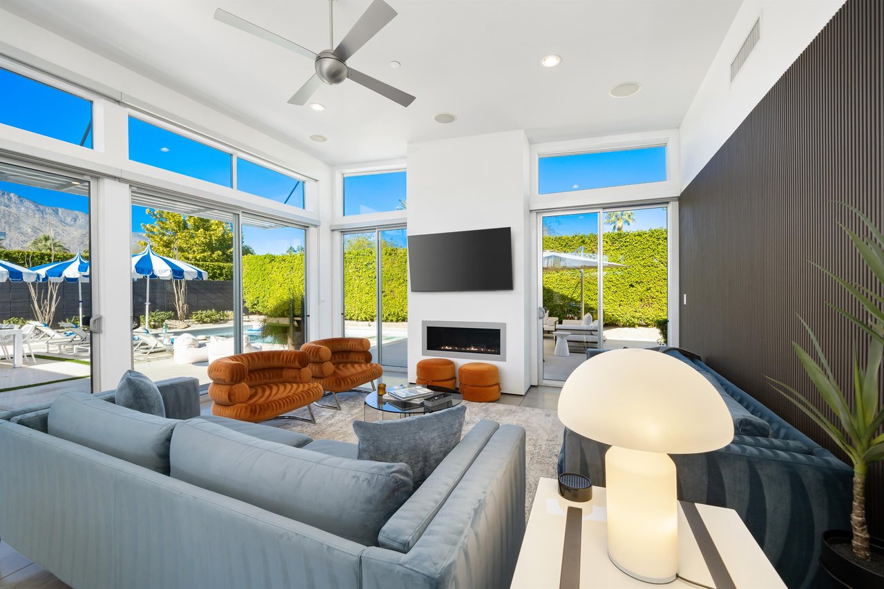 Huge windows to let natural light pour in