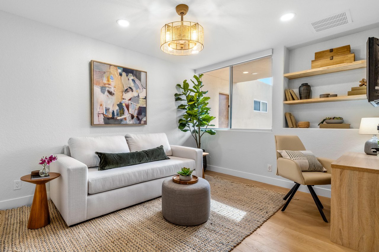 DenOffice  Queen sleeper sofa