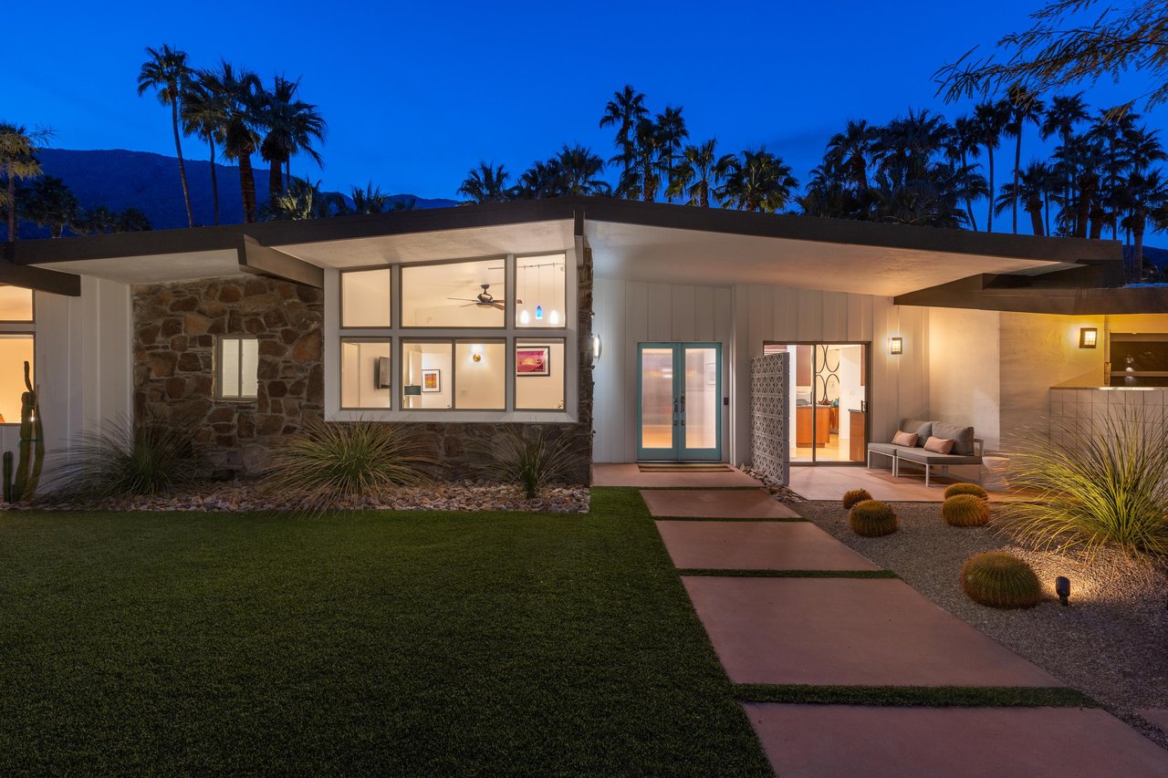 Welcome to The High Road  glowing