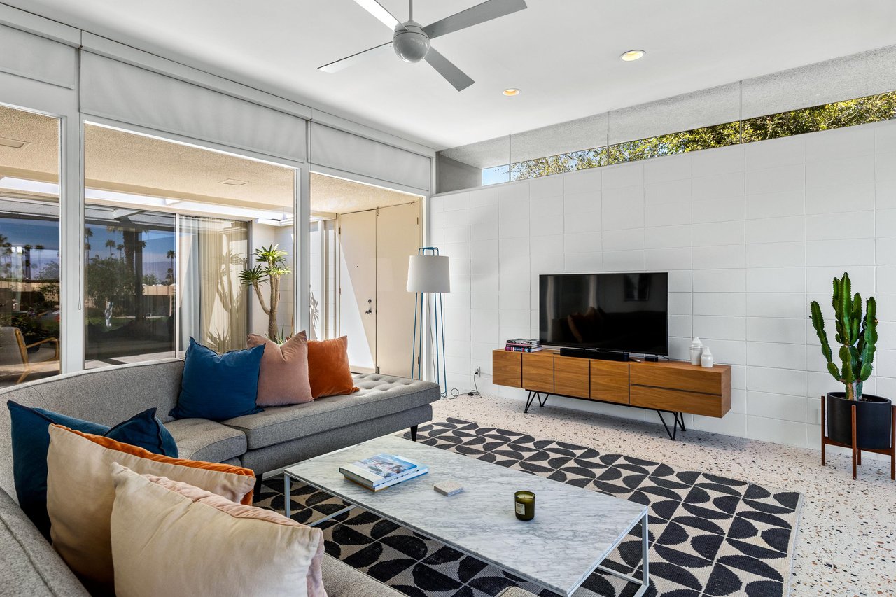 Gorgeous open flow living room and dining room