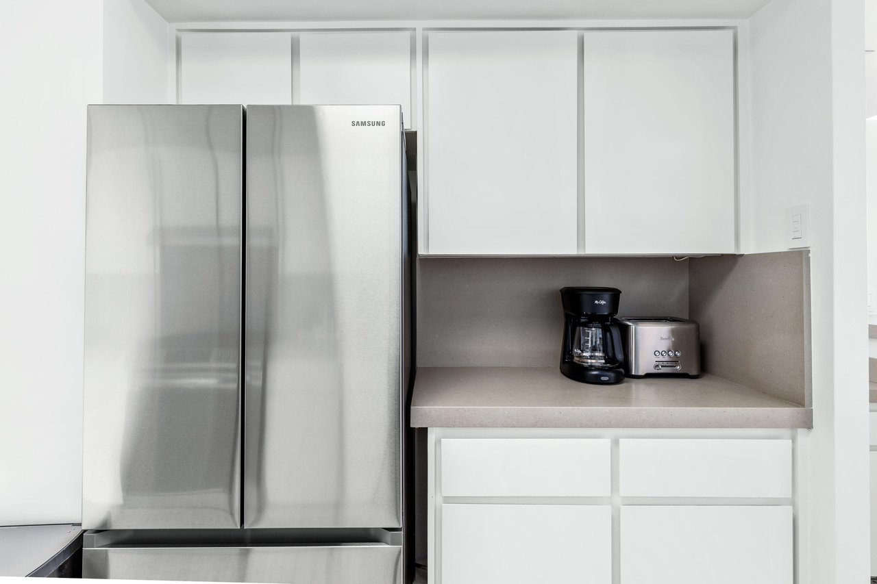 Stainless steel kitchen appliances