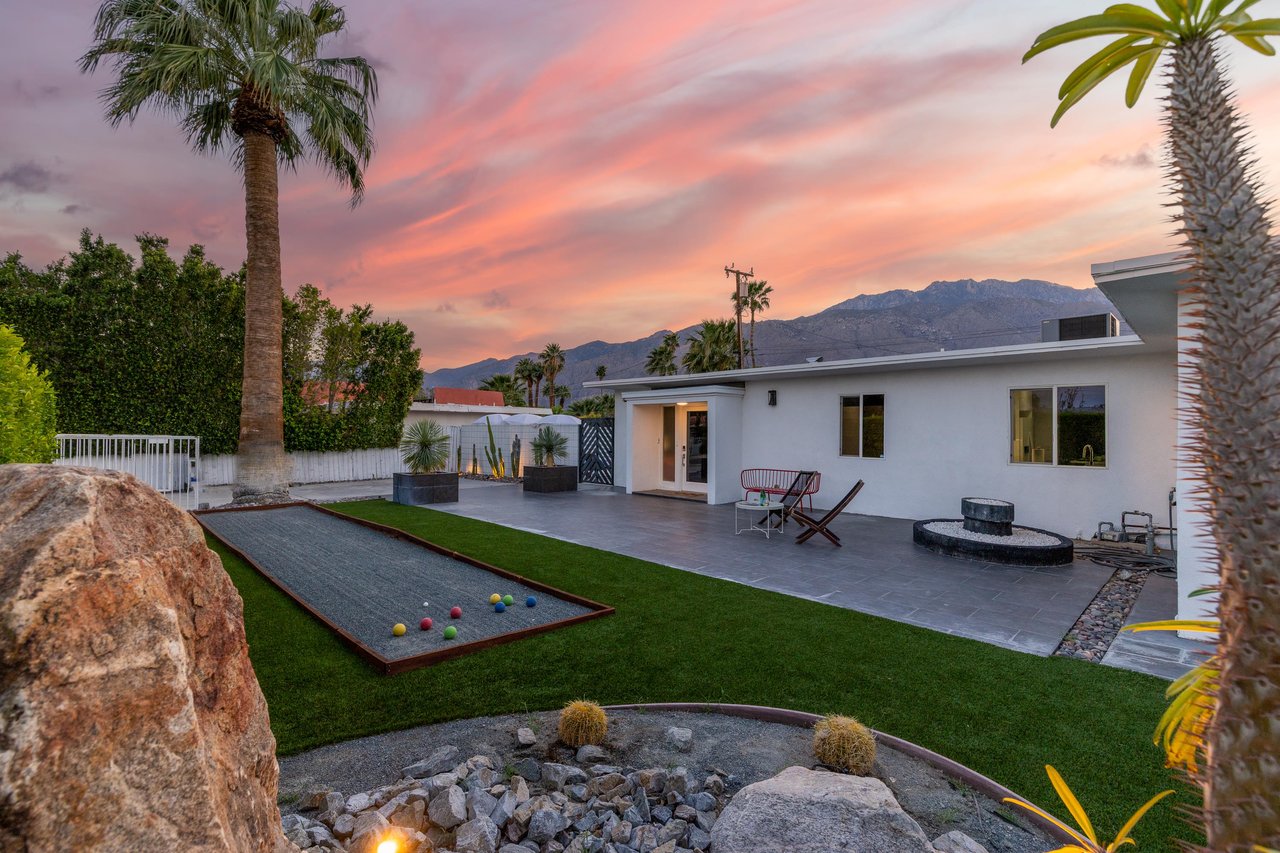 Gorgeous sunsets await at The Leroy Palm Springs