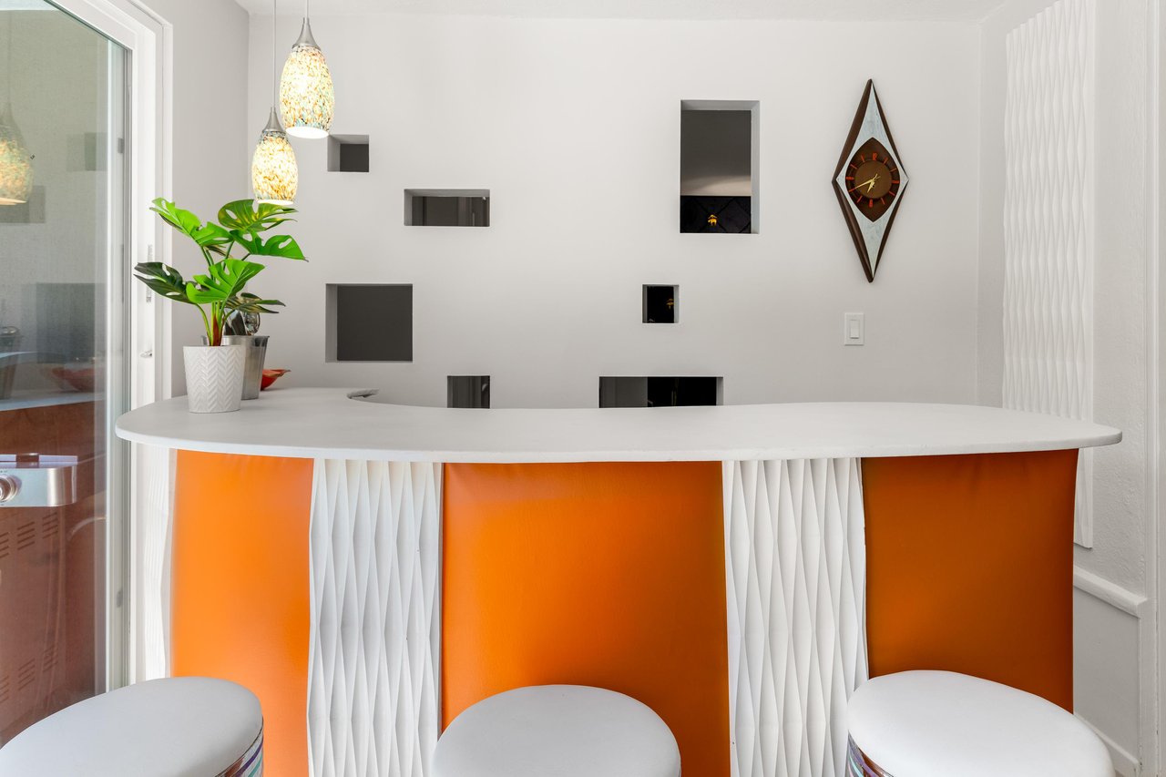 Midcentury modern groovy bar