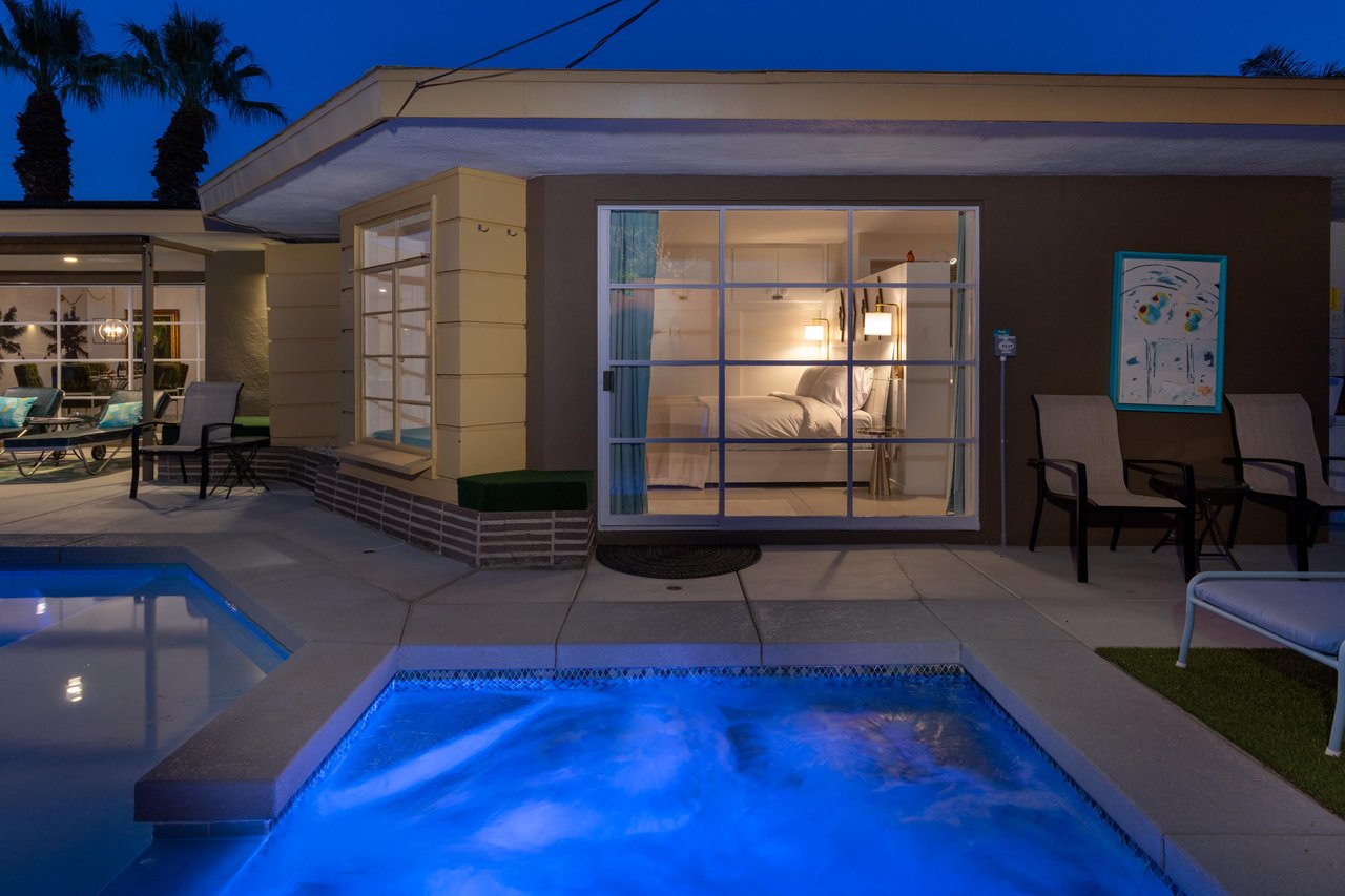 Spa just outside of the primary bedroom