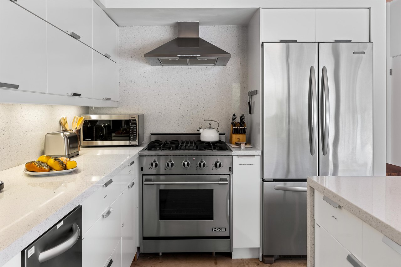 Stainless steel kitchen appliances