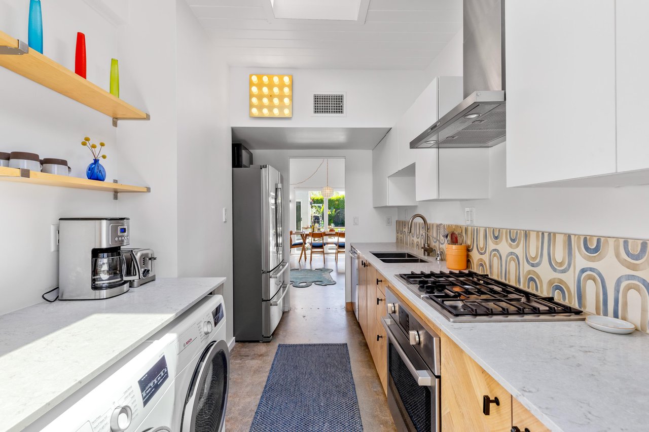 Palm Springs modern kitchen