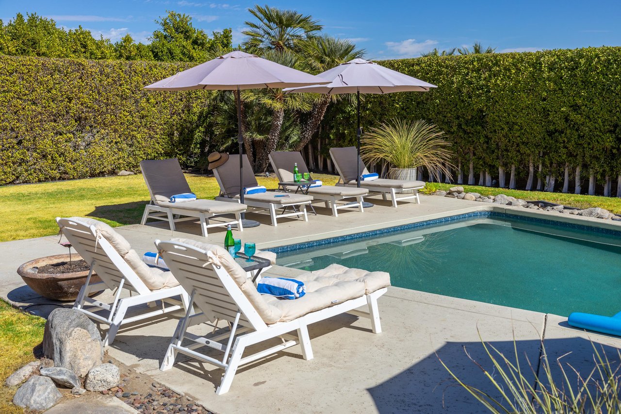 Pool lounging chairs