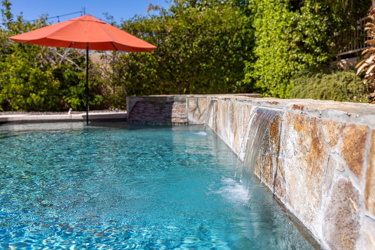 Pool waterfall