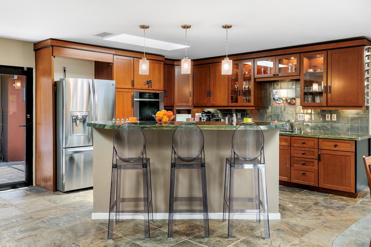 Pull up a chair at this breakfast bar for three