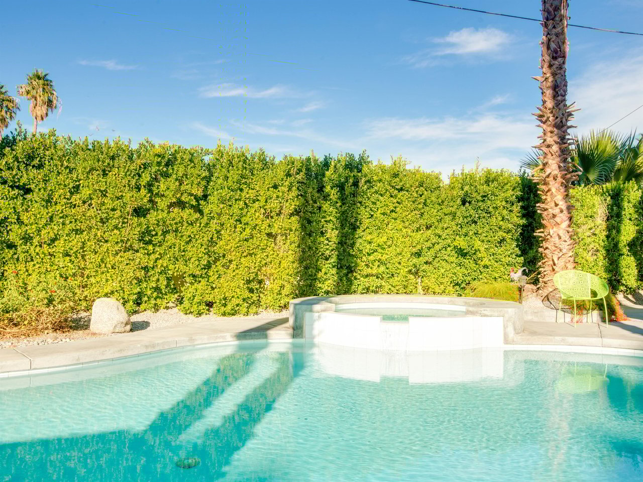 Relax all day in the resortstyle pool