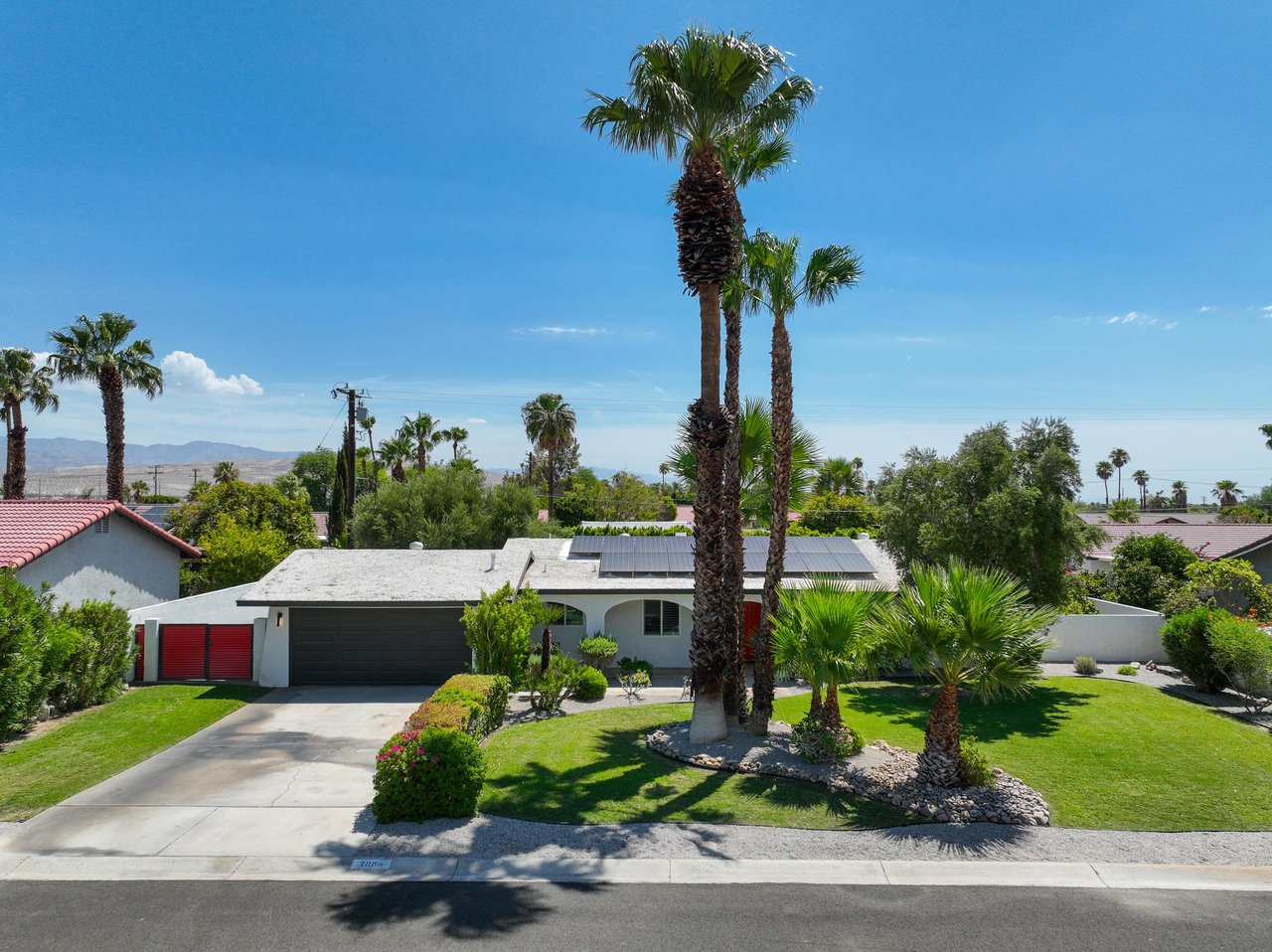 Palm Springs paradise