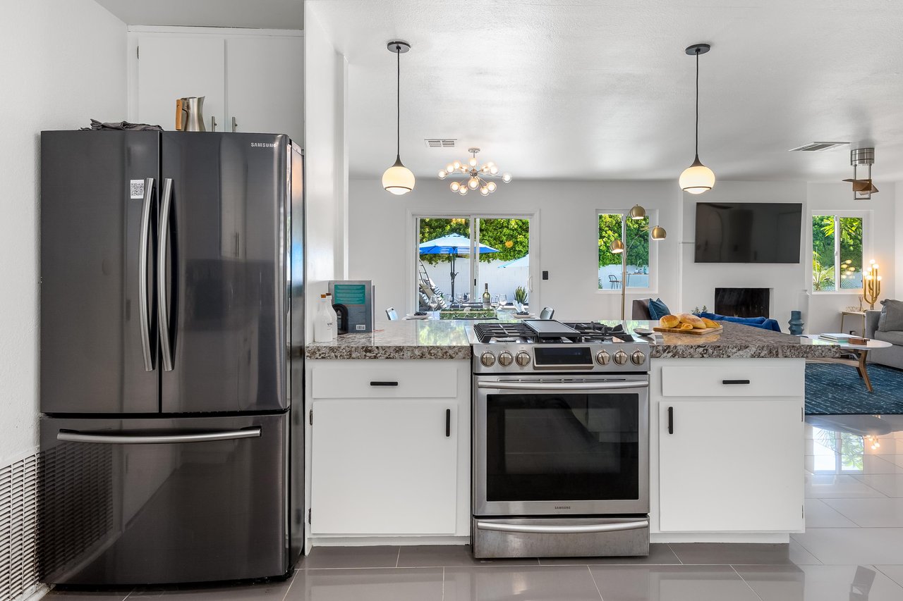 Stainless appliances