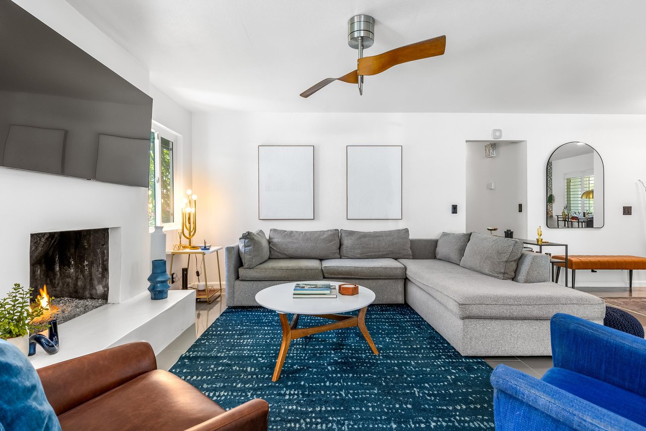 Relaxing living room