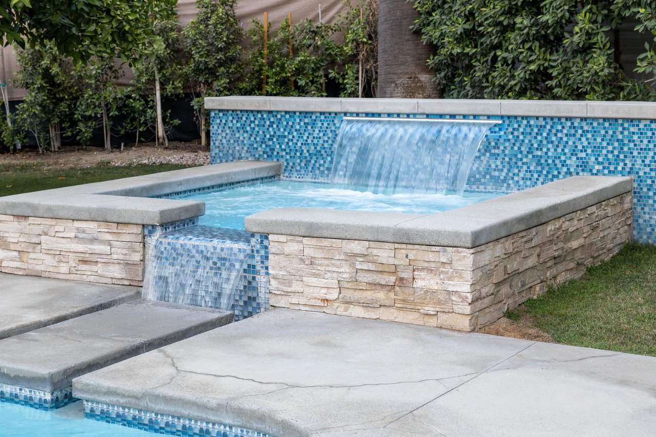 Look at this amazing waterfall spa