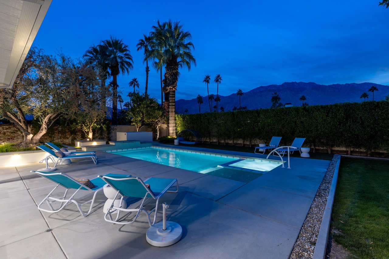 Look at those Mountain Views