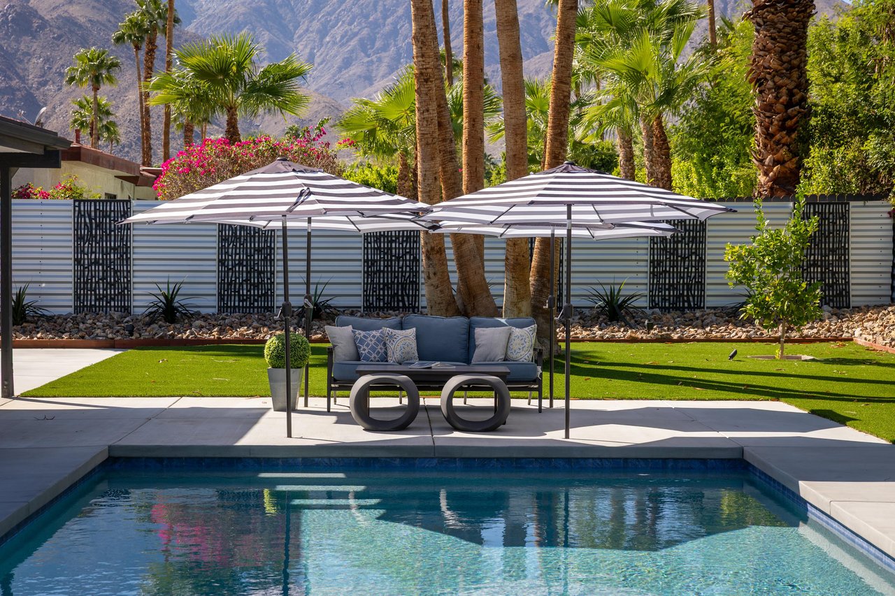 Outdoor lounge areas for days