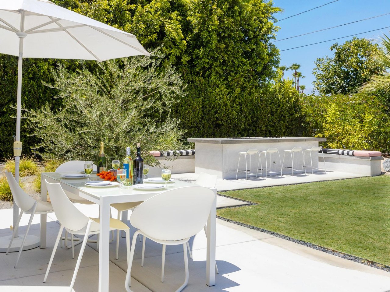 BBQ grill  outdoor dining