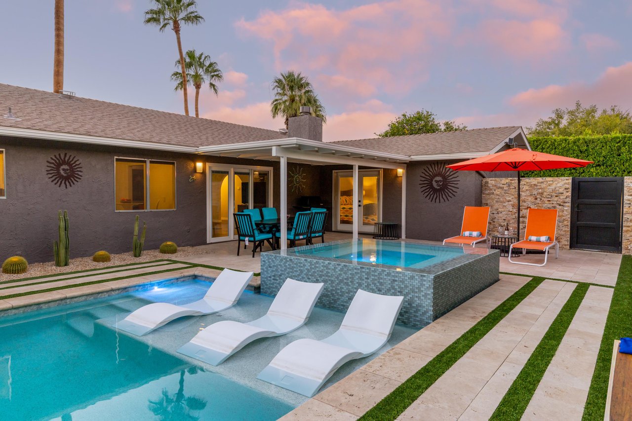 Gorgeous suntanning deck with attached Spa