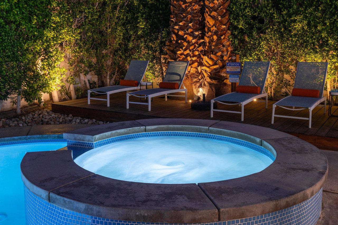 Enjoy some soaking time in the pool