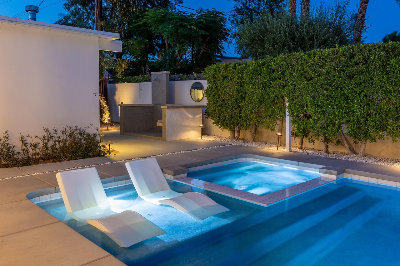 Spend your evenings relaxing by the pool