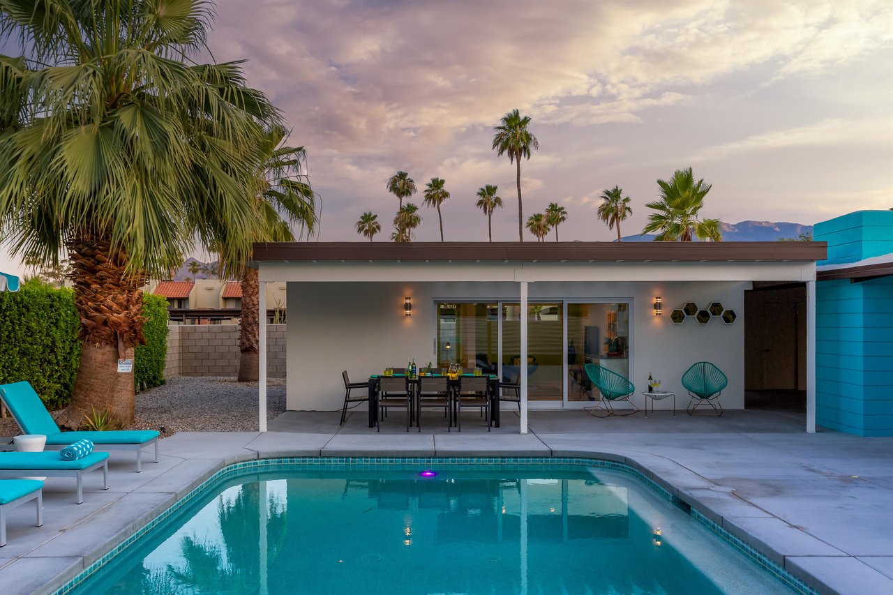 Fall in love with sunsets swim