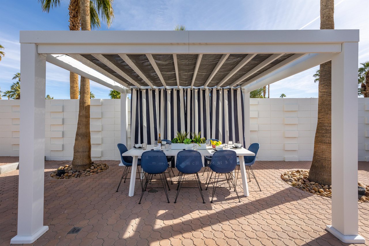 Al Fresco Dining for Eight