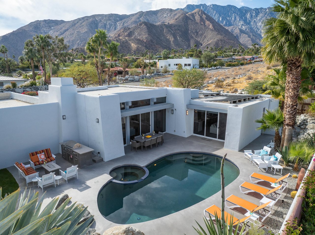 Welcome to The Silver Palm