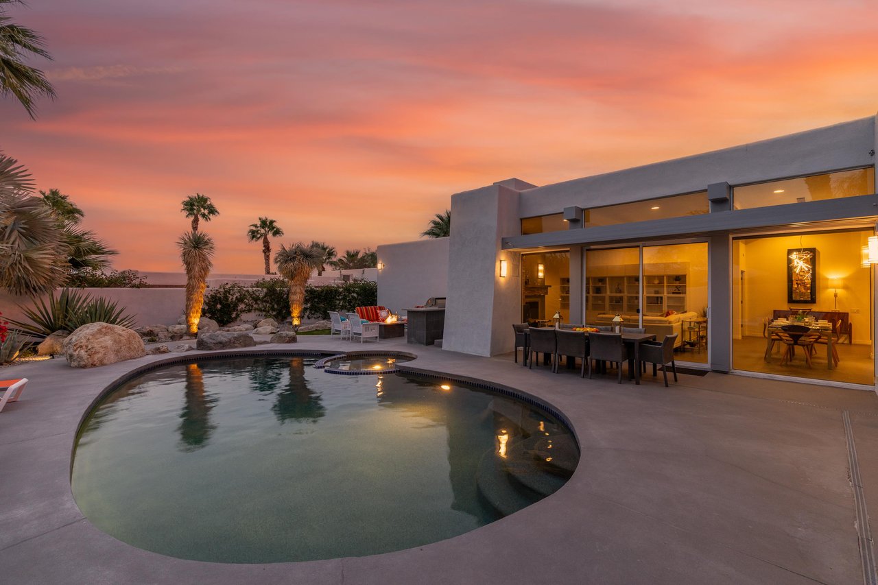 The Silver Palms amazing sunsets await