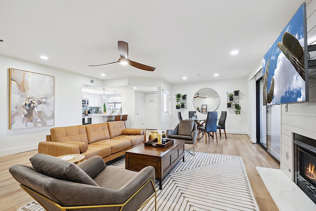 MidCentury Modern Furniture  Clean, Open Floor Plan.