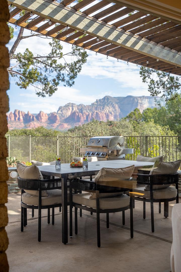 Imagine Grilling And Dining With These Views