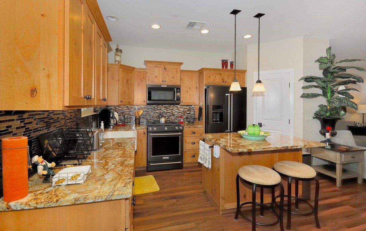 Fully Stocked Kitchen
