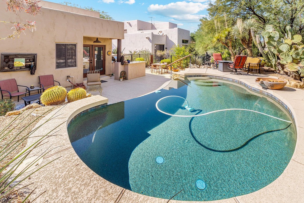 Sparkling infinity edge pool