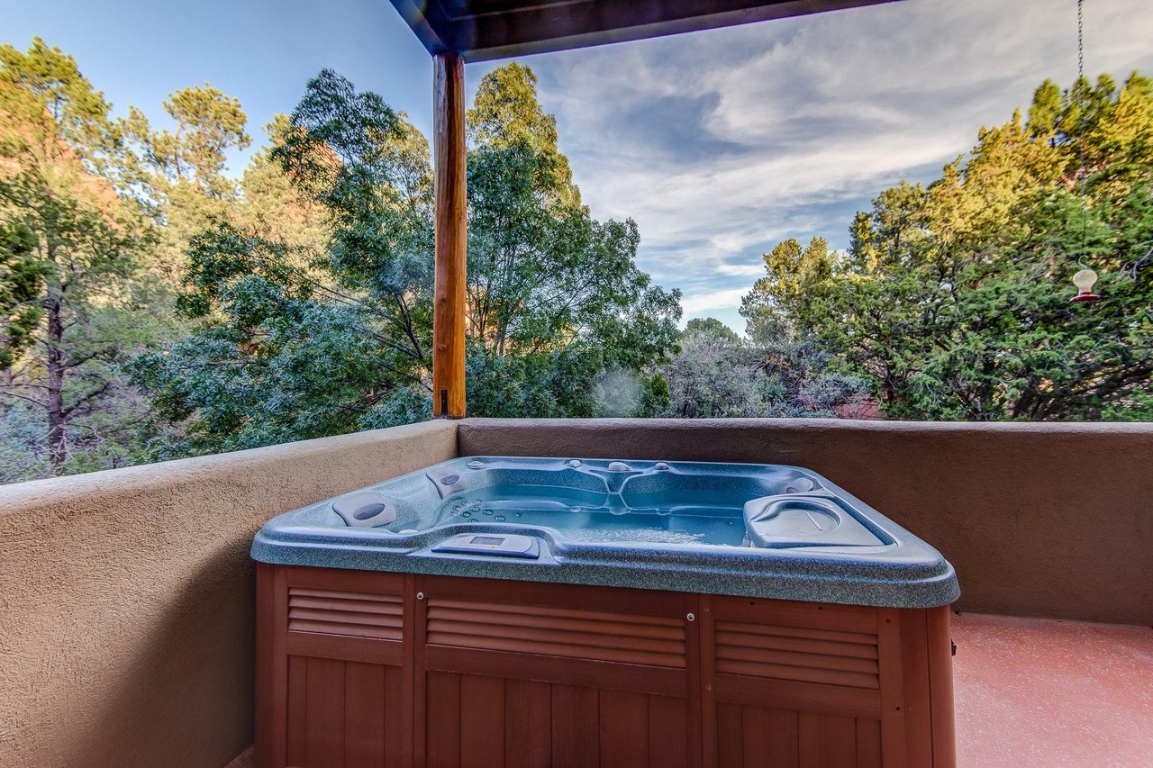 Relaxing Jacuzzi Anyone