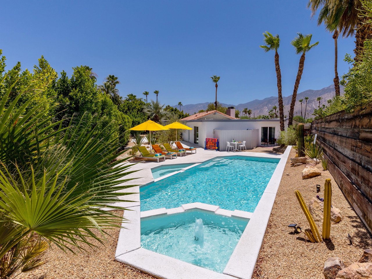 Gorgeous pool to swim all day
