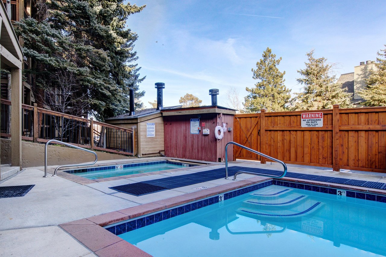 Snowcrest pool and hot tub.