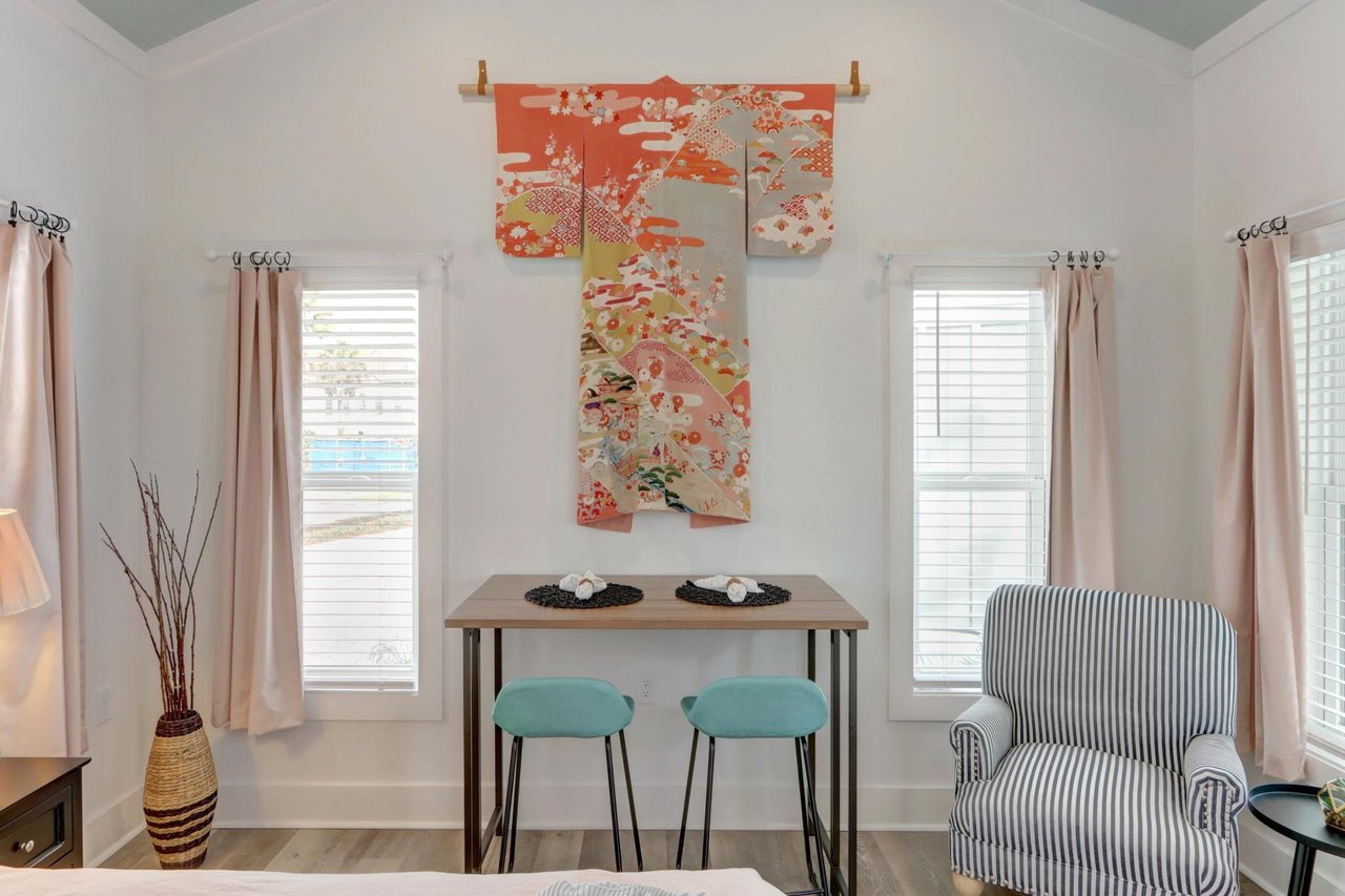 Welcome to Village on The Bluff Kimono Cottage