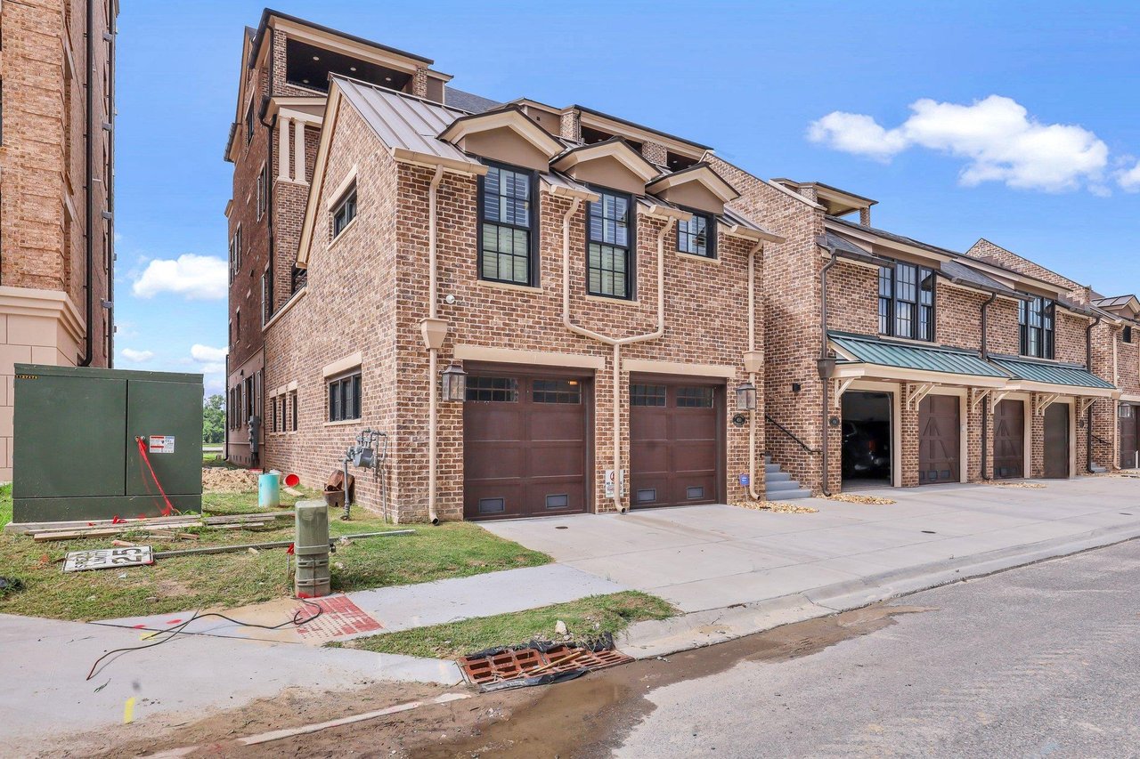 Sunset Perch is situated just above this garage, deeming it a charming carriage house