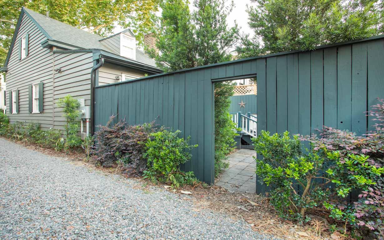 Park up to two cars besides the home and enter through the courtyard.
