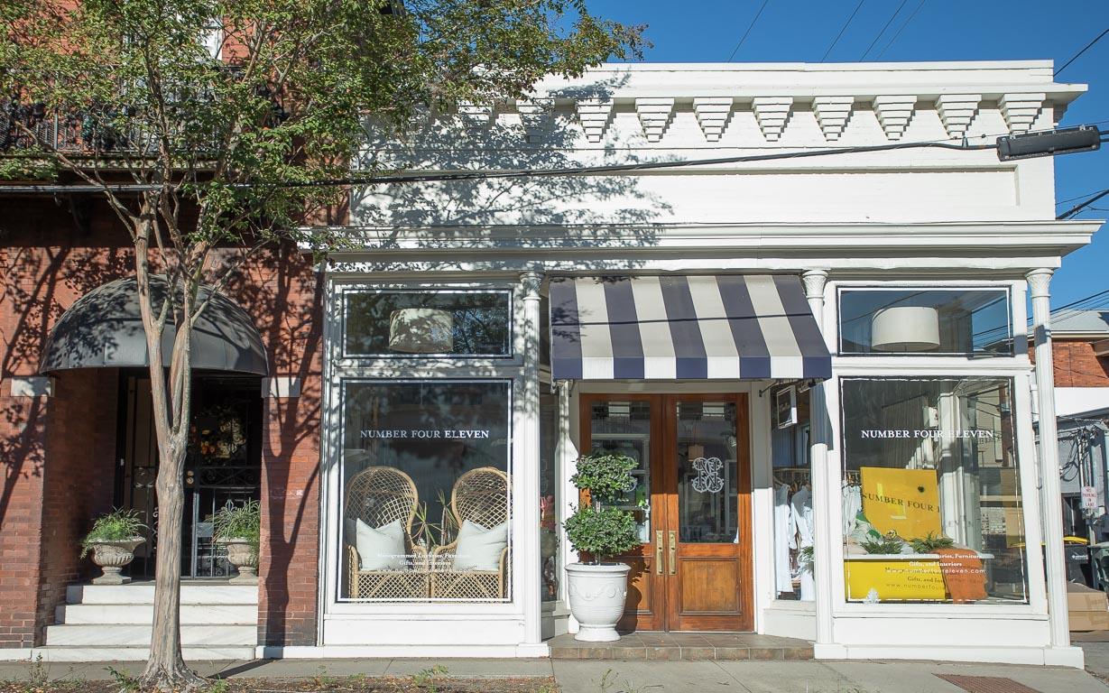 The Downtown Design District is close by with tons of shops