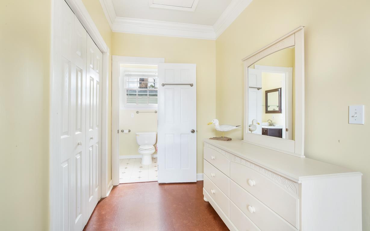 The full bath has Jack and Jill doors to both bedrooms.