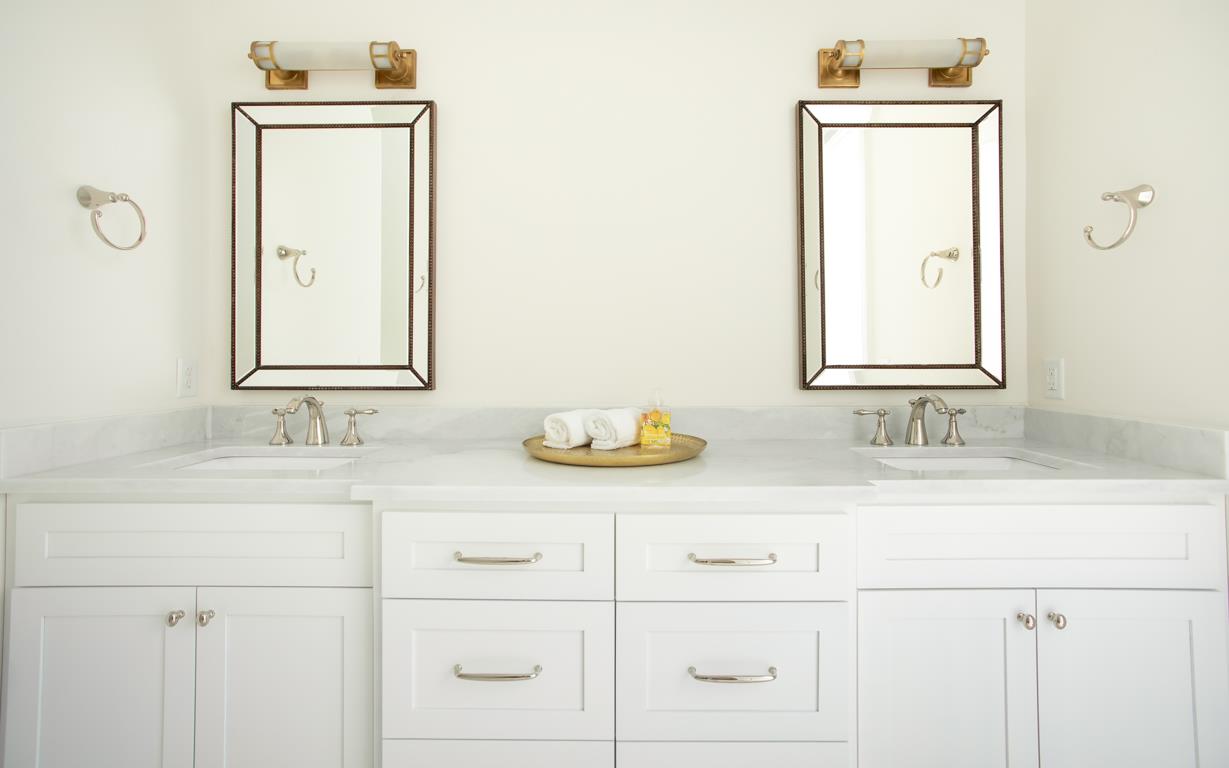 Plenty of room for getting ready each morning.