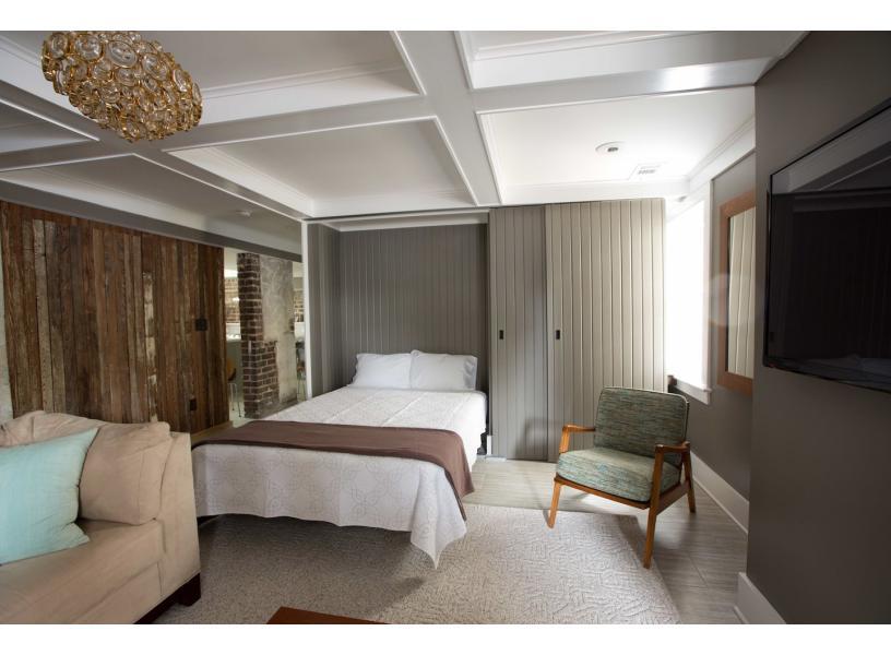 Dont forget about the hidden Murphy bed