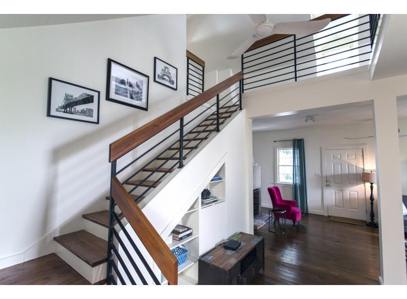 Stunning staircase adds a contemporary element