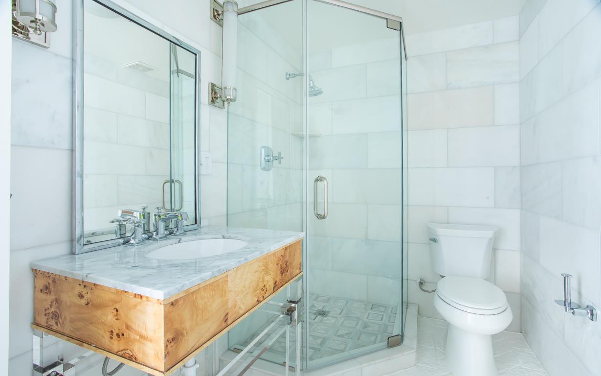 Newly renovated, this bath is a slice of heaven.