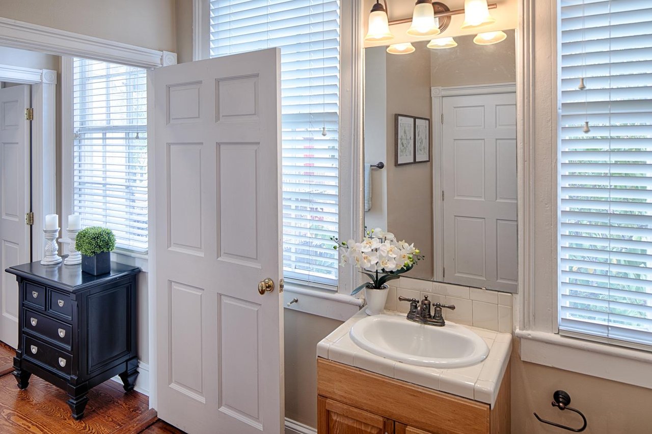 The full bath is en suite to the bedroom.