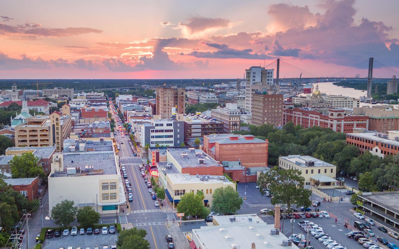 The National Landmark Historic District is very walkable.