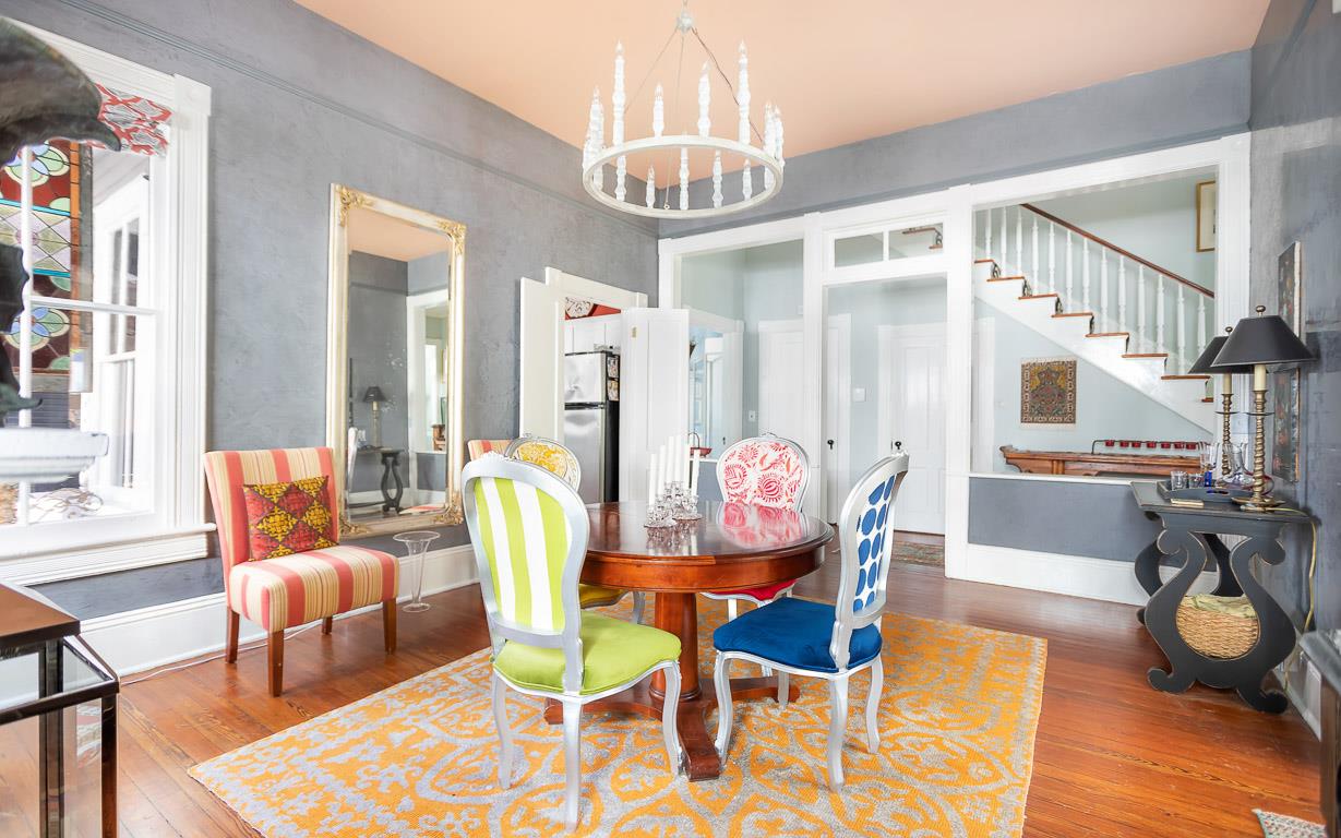 this property boasts with tall ceilings.