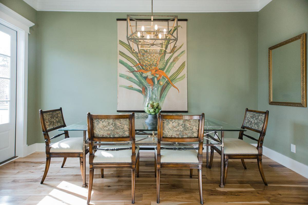Up to six Lucky guests can gather around the table, while an additional four can find seating at the kitchen island.