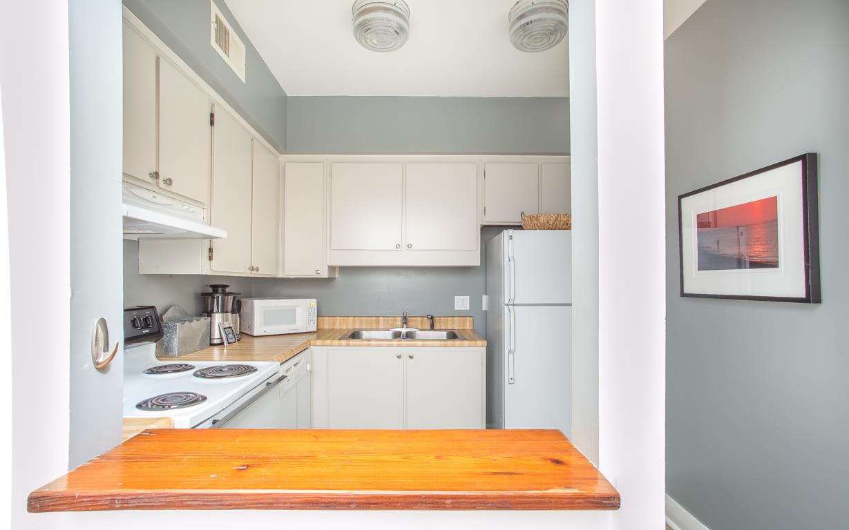 The kitchen is fully equipped for a nice meal